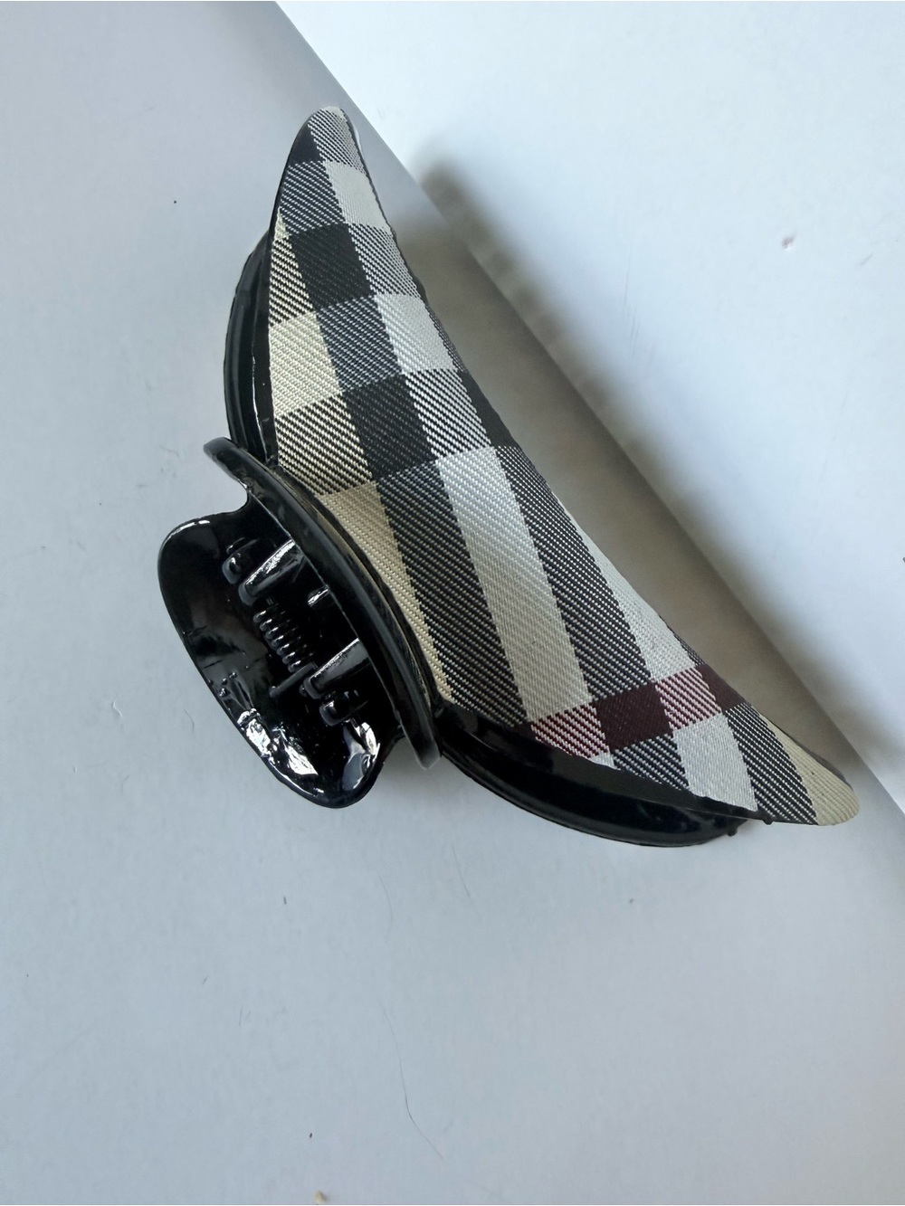 Hair Clip - Picture 3 of 7